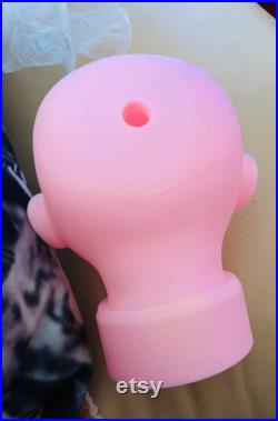 BABY Manequin HEAD plastic store display from the 70 s. Excellent Condition. FREE shipping from Canada