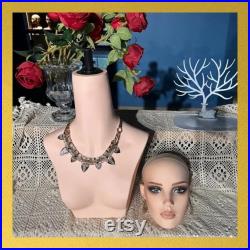 Beautiful Head Neck Jointed Realistic Mannequin Display Blue Eyed Pink Lips Pierced Ears and Hair Net Doll A01