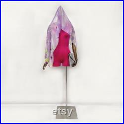 DE-LIANG female mannequin, plus size 10 and size 12 dress form for window display, customize velvet display model with wooden arms dummy