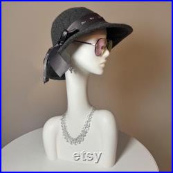 DE-LIANG luxury female mannequin head, White Model head for hair hat sunglasses display, with ear holes,Perfect for Accessories and Home Decor