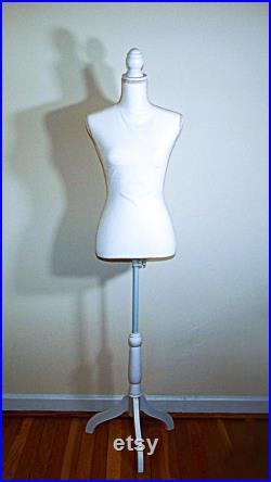 Female Dress Form Mannequin