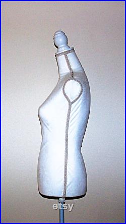 Female Dress Form Mannequin