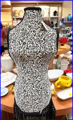 Flapper Girl Mannequin