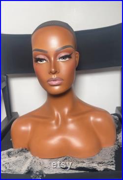 Glam Mannequin