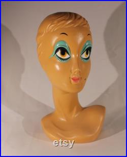 Iconic Mannequin Twiggy Model Head by Huard, France, 1970's, Space Age Design