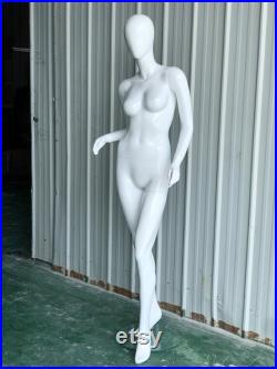 Lilladisplay Egghead White Glossy Female Mannequin Amy