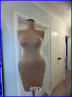 Mannequin dress form dummy torso wasp waist brazilian plus size