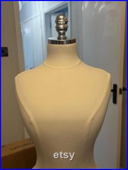 Mannequin dress form dummy torso wasp waist brazilian plus size