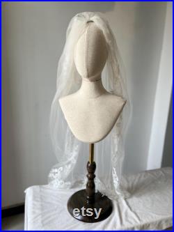 Pinnable Sewing Dark Wooden Base Natural Linen Female Mannequin Bust Stand Daisy