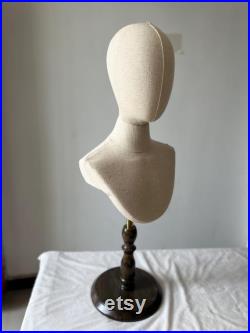 Pinnable Sewing Dark Wooden Base Natural Linen Female Mannequin Bust Stand Daisy