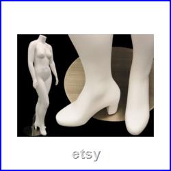 Plus Size Headless Full Body Matte White Female Mannequin with Metal Base PLUSBW2