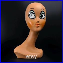 Rare collector's Twiggy hat head signed Huard from 1971 in painted plastic 1970s display bust France Pop Decor Vintage Puppet