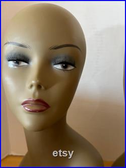 TRuE VINTAGE MANNEQUIN BeAUTY HEAD Wig Form Hat Display Ebony Wig Store Form Jewelry Display Store Display Head Wig Form Hat Stand