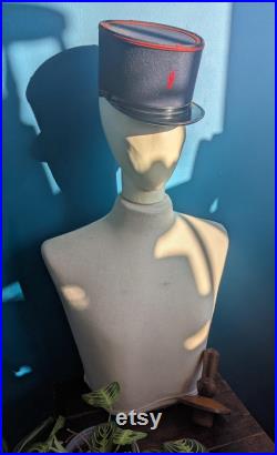 Upper body mannequin with removable oak insert and head