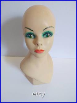 Vintage 60s Mannequin Head Mod Psyche Makeup