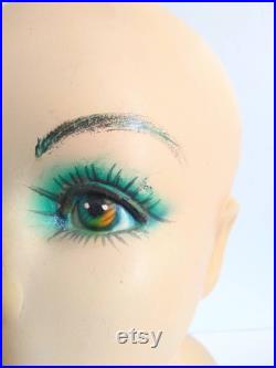 Vintage 60s Mannequin Head Mod Psyche Makeup