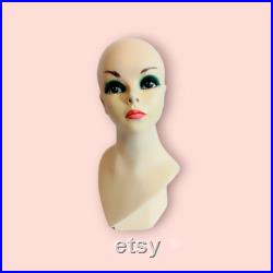 Vintage 60s Mannequin Head Mod Psyche Makeup
