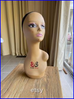 Vintage Bobbi Boss wig mannequin