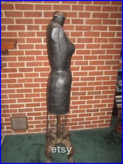 Vintage Fabulous 34x24x35 Standing Store Display Dress Form Mannequin with Cast Iron Clawfoot Base