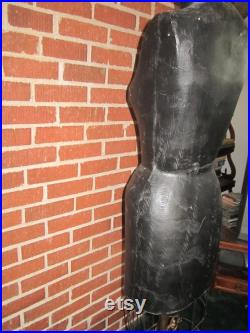 Vintage Fabulous 34x24x35 Standing Store Display Dress Form Mannequin with Cast Iron Clawfoot Base