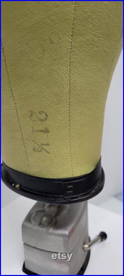 Vintage Mannequin display head Wig Hat Form Adjustable Table Clamp Millinery Block