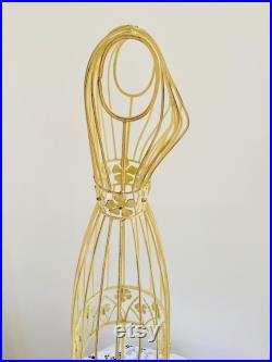 Vintage Sturdy Metal Wire small Dress Form 31 Tall Display Mannequin