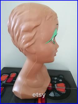 Vintage Twiggy Head 1970s Mannequin